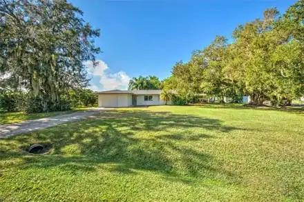 13787 River Forest Dr, Fort Myers