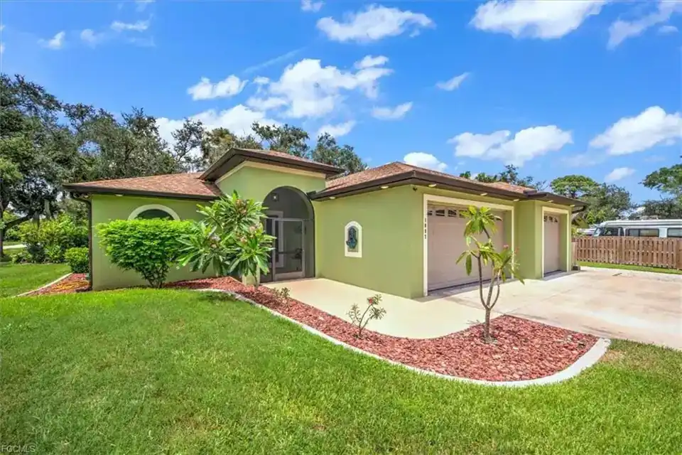 1897 Stevenson Rd, North Fort Myers