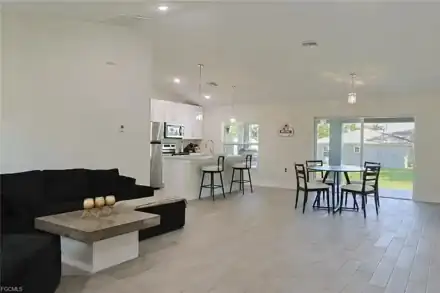 2115 Bahama Ave, Fort Myers, photo 4