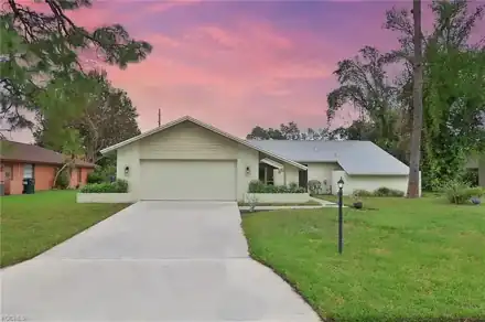 5785 Beechwood Trl, Fort Myers