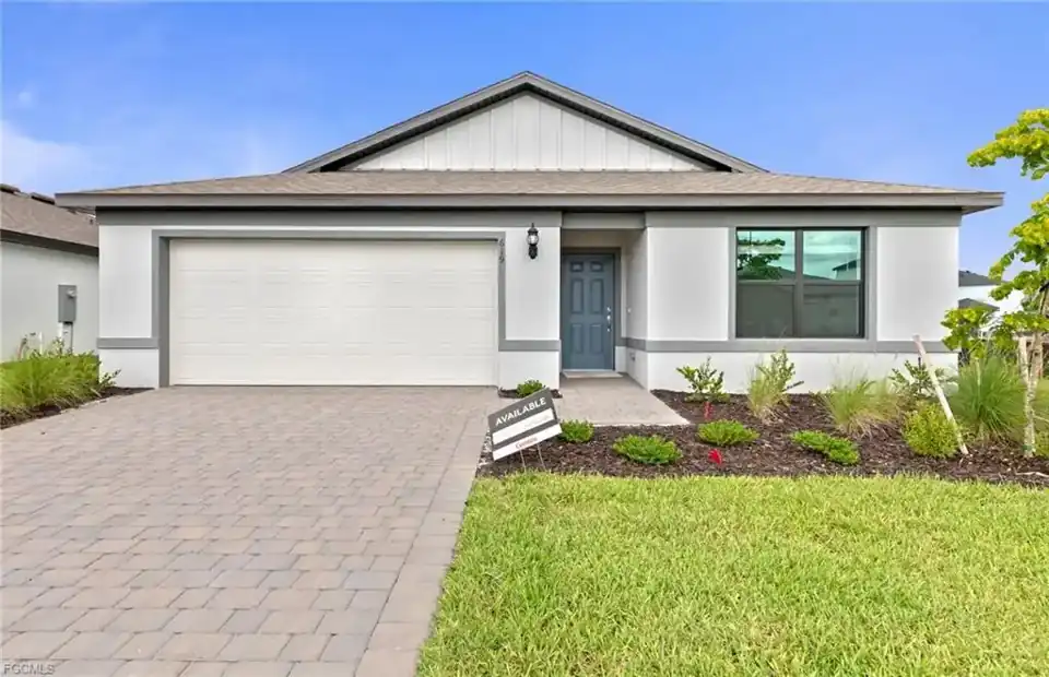 619 Lakeside Oasis Ave, Lehigh Acres