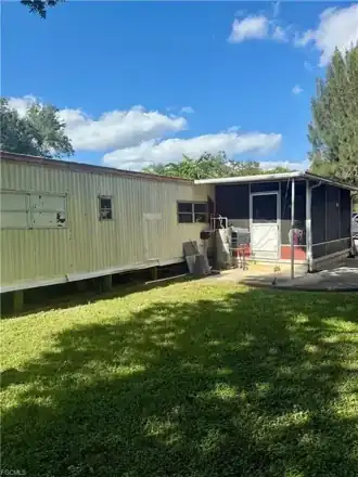 8180 Breeze Dr, North Fort Myers, photo 5