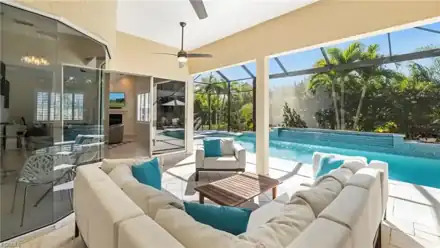 8558 S Lake Cir, Fort Myers